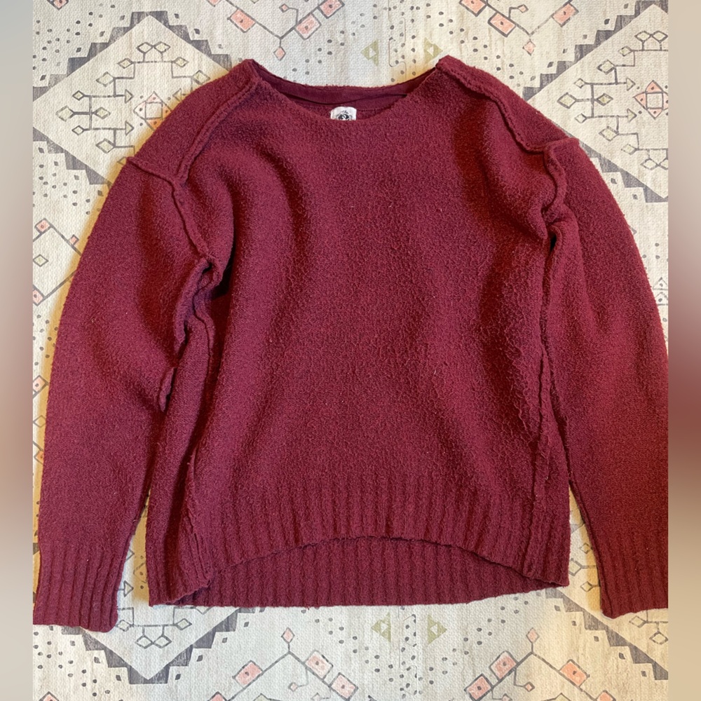 Size M Free People thick burgundy colored sweater